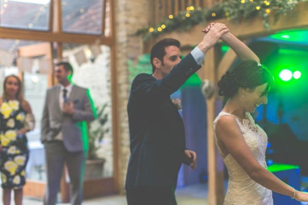 Vintage-Gloucestershire-Wedding-at-Kingscote-Barn-Rachel-Lambert-Photography-0096