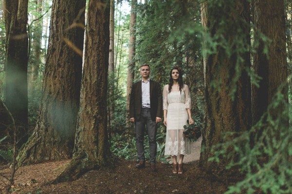 Wild-and-Natural-Engagement-Photos-at-Meadowdale-Beach-Park-Irinart-28