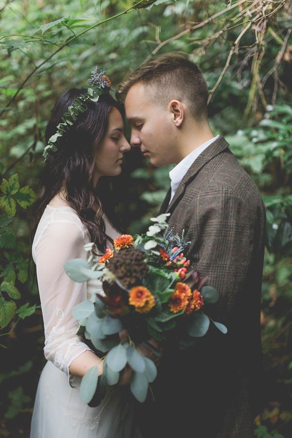 Wild-and-Natural-Engagement-Photos-at-Meadowdale-Beach-Park-Irinart-31