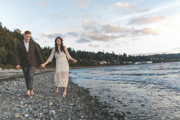 Wild-and-Natural-Engagement-Photos-at-Meadowdale-Beach-Park-Irinart-36