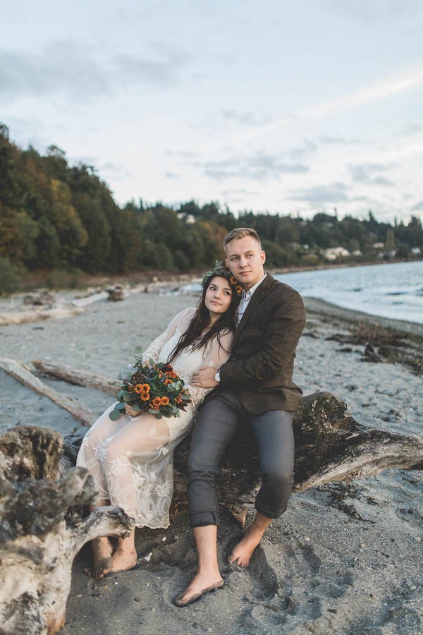 Wild-and-Natural-Engagement-Photos-at-Meadowdale-Beach-Park-Irinart-41