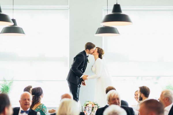 Black-and-White-Nordic-Wedding-at-Devold-Fabrikken (28 of 35)