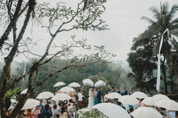 Bohemian-Chic-Bali-Wedding-at-Puri-Wulandari-Terralogical-Photography-7