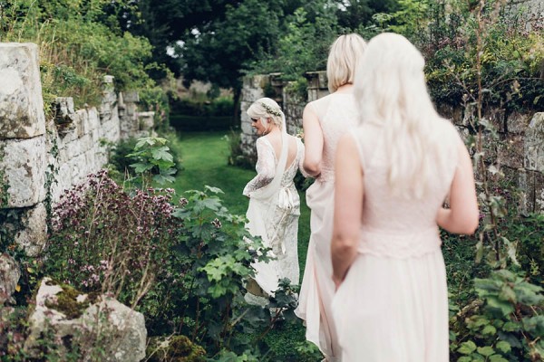 Boho Yorkshire Wedding at Jervaulx Abbey + Video | Junebug Weddings