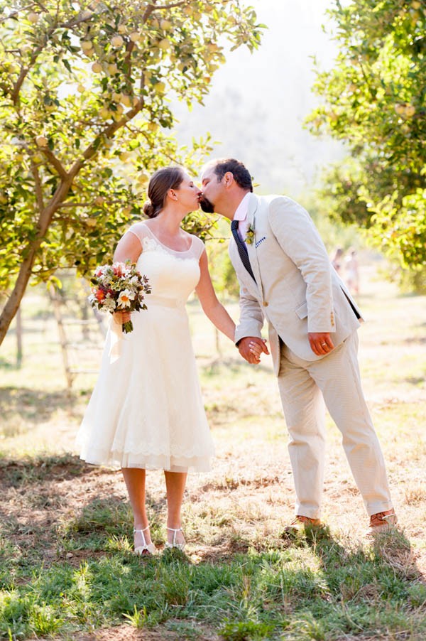 Country-Chic-Wedding-at-Philo-Apple-Farm-Rebecca-Gosselin-Photography-10