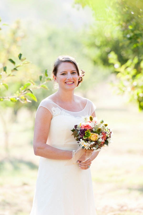 Country-Chic-Wedding-at-Philo-Apple-Farm-Rebecca-Gosselin-Photography-11