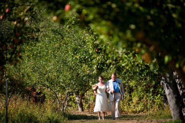 Country-Chic-Wedding-at-Philo-Apple-Farm-Rebecca-Gosselin-Photography-7