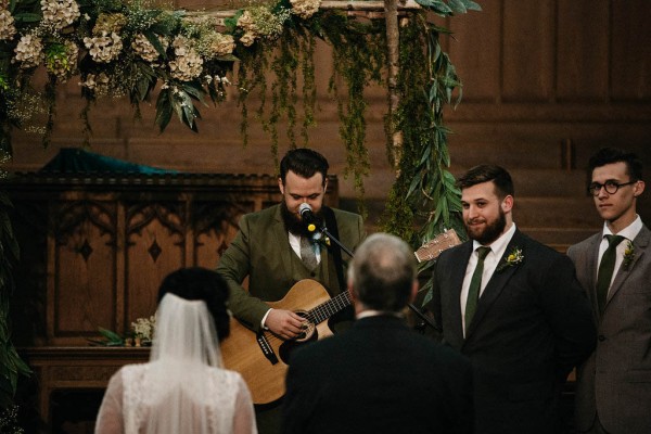 Free-Spirited-Ohio-Wedding-at-Ohio-Memorial-Chapel (12 of 31)