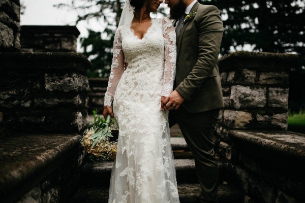 Free-Spirited-Ohio-Wedding-at-Ohio-Memorial-Chapel (23 of 31)