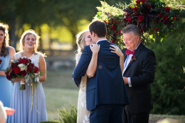 Heartfelt-North-Texas-Ranch-Wedding-Studio-Uma-17