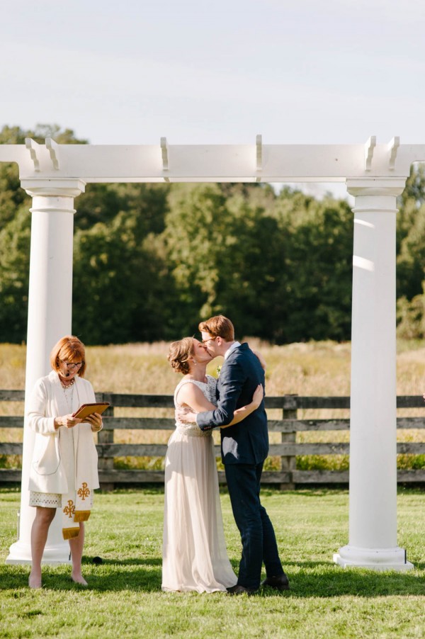 Modern-Barn-Wedding-at-Conrad-Botzum-Farmstead (10 of 32)