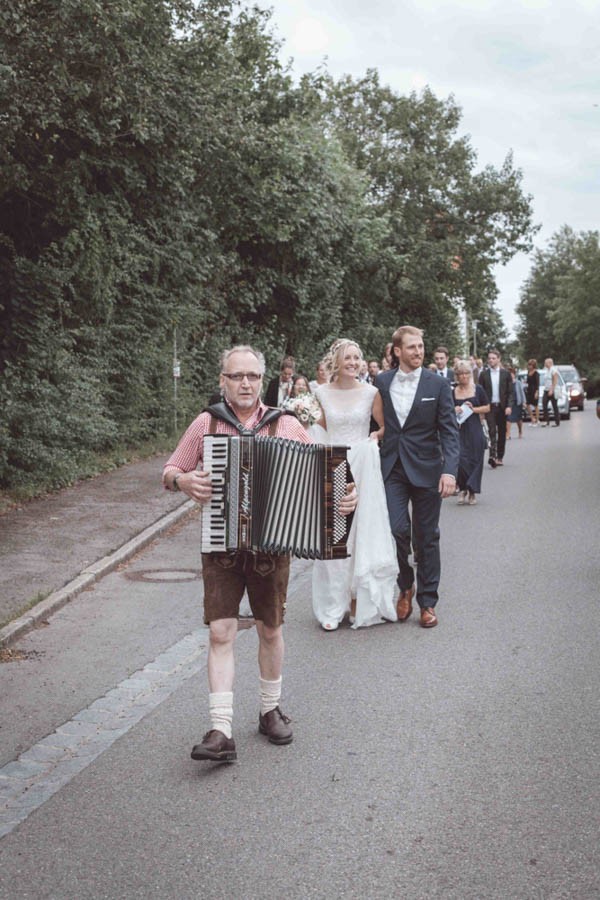 Rustic-Bavarian-Wedding-at-Eventbugne-Kimratshofen-Wertvoll-Fotografie-13