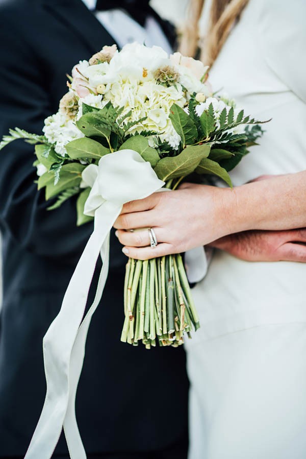 Sophisticated-Michigan-Wedding-at-the-Grosse-Pointe-War-Memorial-Julie-Pepin-Photography-32