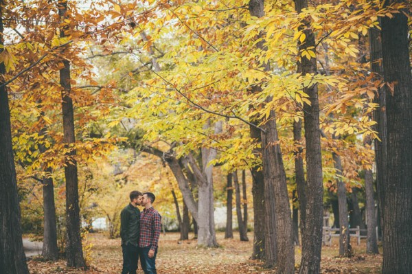 Sweet-Autumn-Engagement-Session-at-Gellatly-Nut-Farm-Joelsview-Photography-10
