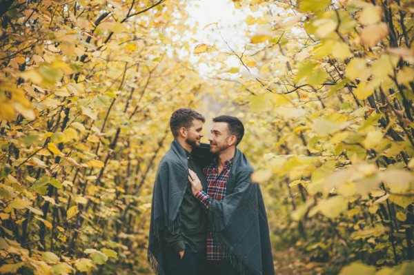 Sweet-Autumn-Engagement-Session-at-Gellatly-Nut-Farm-Joelsview-Photography-2