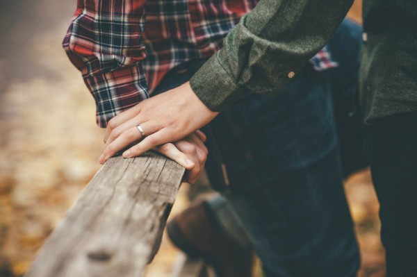 Sweet-Autumn-Engagement-Session-at-Gellatly-Nut-Farm-Joelsview-Photography-21