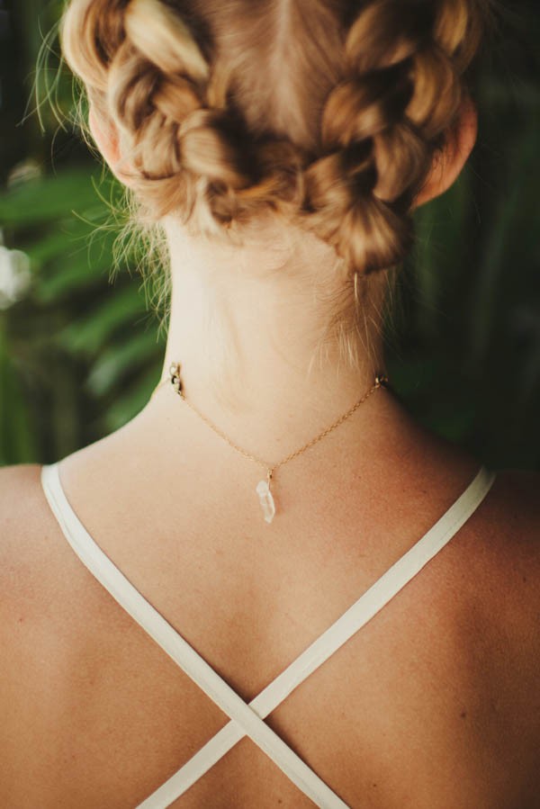 Tropical-Modern-Honolulu-Wedding-Inspiration-June-Photography-15