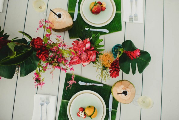 Tropical-Modern-Honolulu-Wedding-Inspiration-June-Photography-22