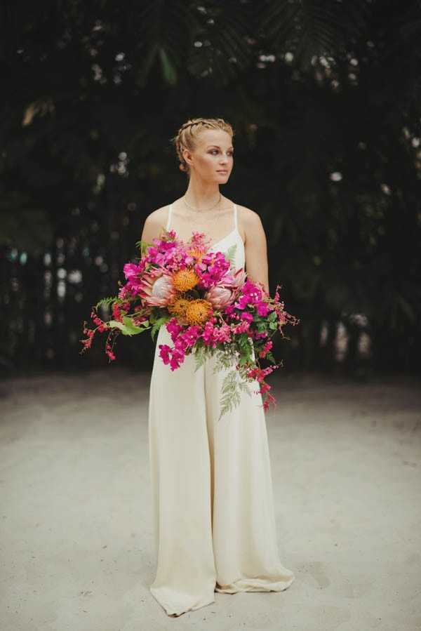 Tropical-Modern-Honolulu-Wedding-Inspiration-June-Photography-4