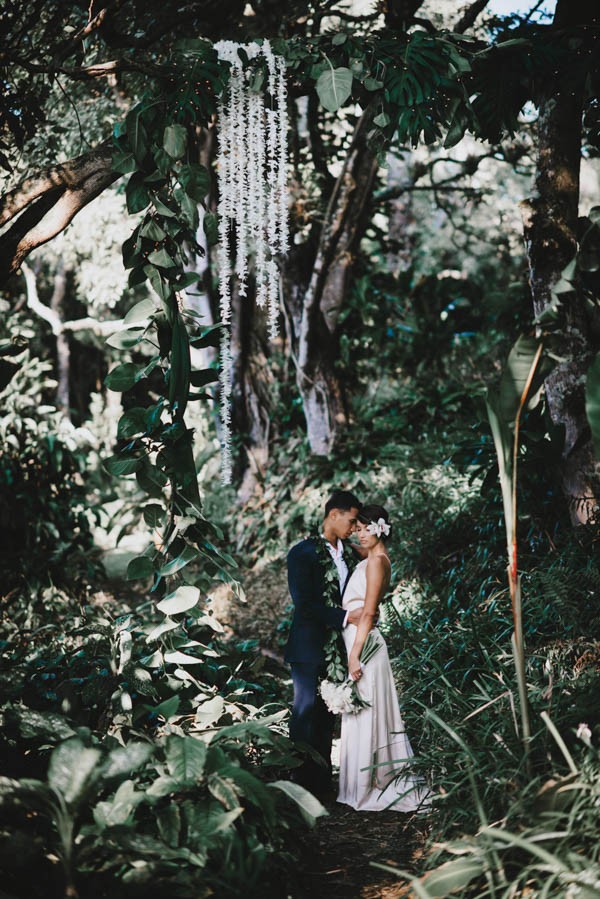 Vintage-Hawaiian-Wedding-Inspiration-at-Hound-and-Quail-June-Photography-3