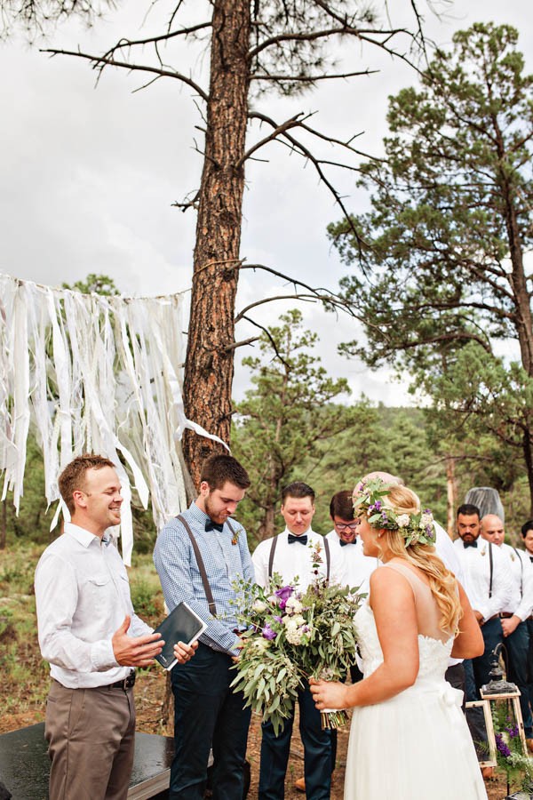 Woodland-Bohemian-Wedding-at-the-Cabins-at-Strawberry-Hill-Amilia-Photography-10