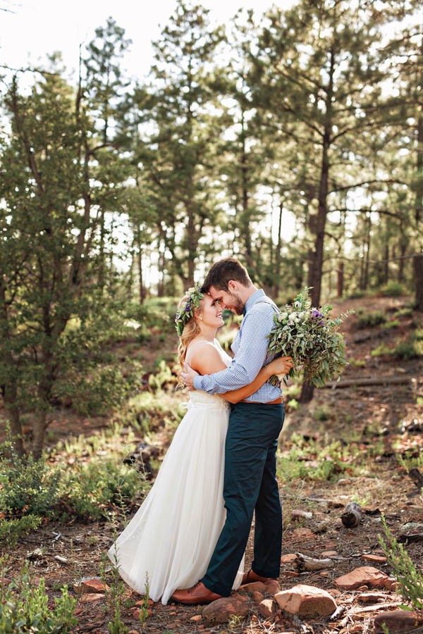 Woodland-Bohemian-Wedding-at-the-Cabins-at-Strawberry-Hill-Amilia-Photography-19