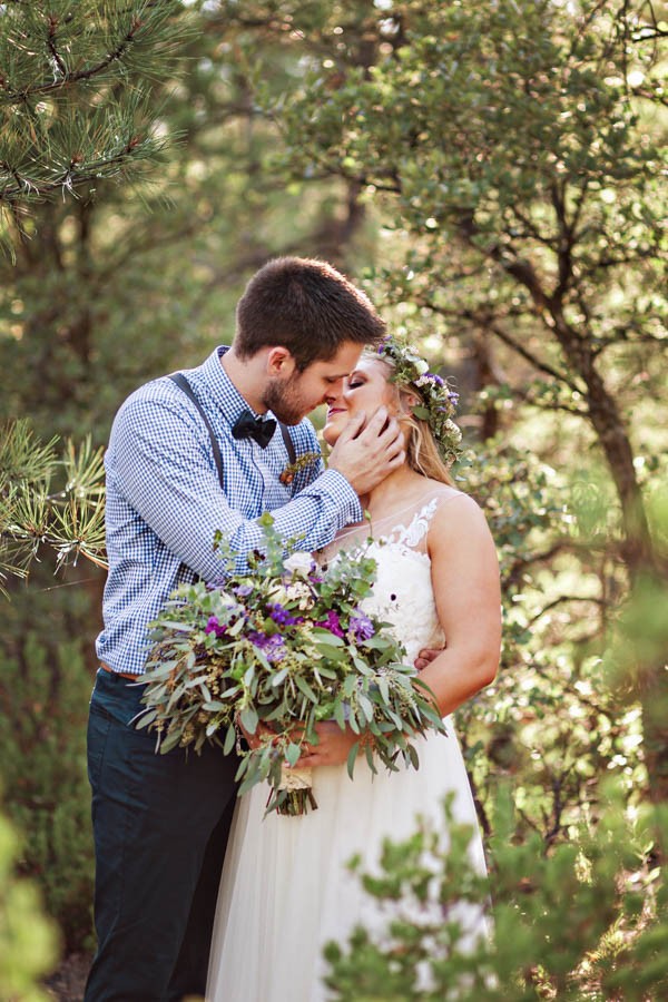 Woodland-Bohemian-Wedding-at-the-Cabins-at-Strawberry-Hill-Amilia-Photography-21