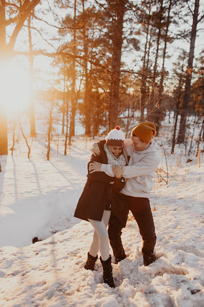 Stay Warm In These 10 Winter Engagement Outfit Ideas Junebug Weddings