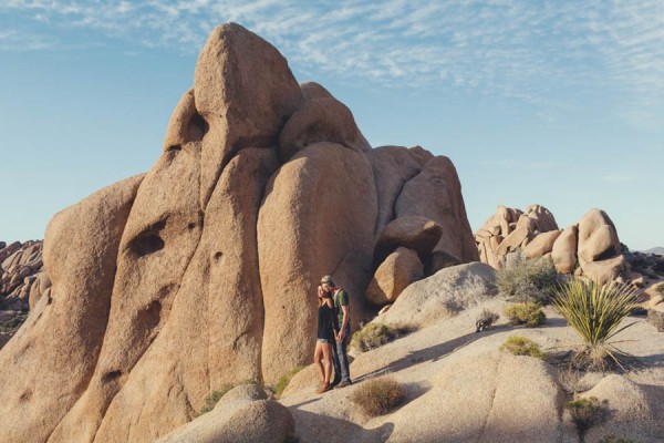 Breezy-Joshua-Tree-Engagement-Photos-at-Sunset-Anne-Claire-Brun-10