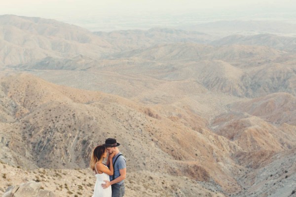 Breezy-Joshua-Tree-Engagement-Photos-at-Sunset-Anne-Claire-Brun-26