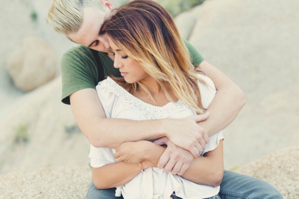Breezy-Joshua-Tree-Engagement-Photos-at-Sunset-Anne-Claire-Brun-8