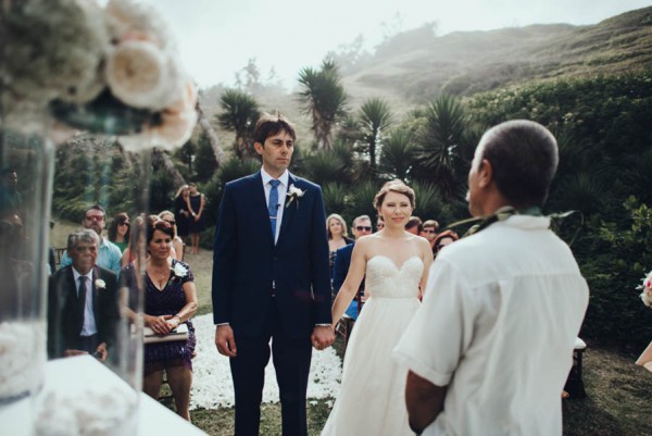 Chic-Island-Wedding-at-Na-Aina-Kai-Botanical-Gardens-June-Photography-5