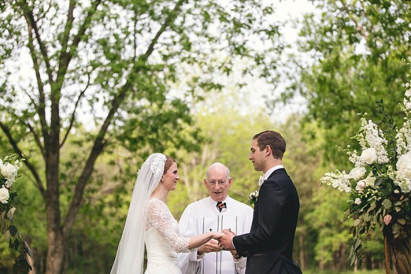 Classically-Beautiful-Wedding-at-Magnolia-Manor-Hartman-Outdoor-Photography-12