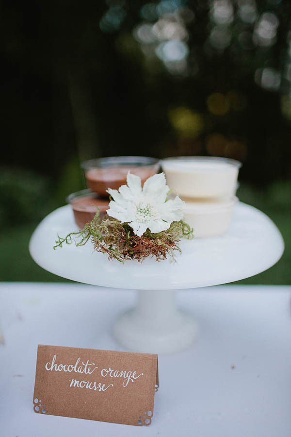 Earthy Oregon Wedding at Horning's Hideout Junebug Weddings