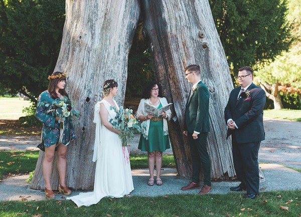 Earthy-West-Coast-Wedding-at-Stanley-Park (11 of 31)