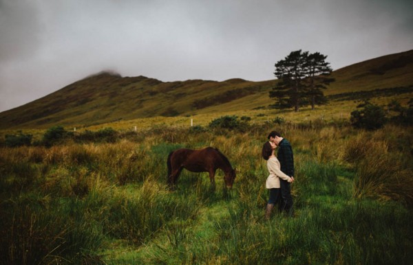 Foggy-Couple-Session-in-the-Connemara-Mountains-David-Olsthoorn-Photography-28