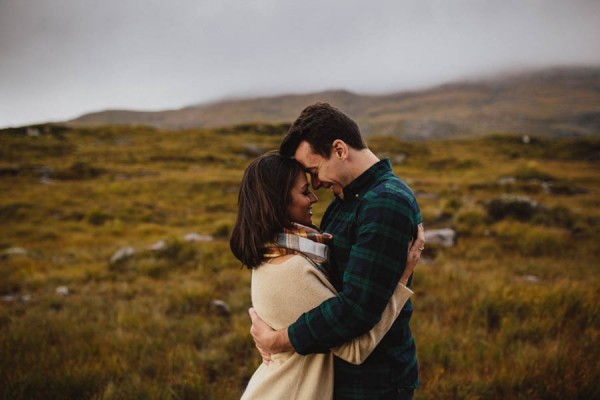 Foggy-Couple-Session-in-the-Connemara-Mountains-David-Olsthoorn-Photography-34