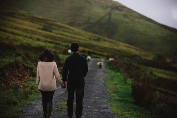 Foggy-Couple-Session-in-the-Connemara-Mountains-David-Olsthoorn-Photography-6