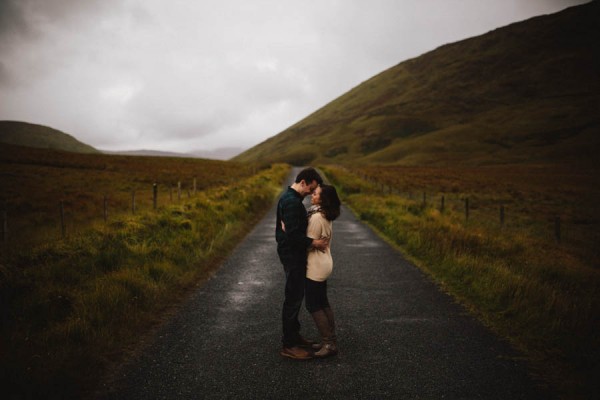 Foggy-Couple-Session-in-the-Connemara-Mountains-David-Olsthoorn-Photography-8