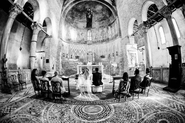 Laid-Back-Torcello-Island-Wedding-at-Locanda-Cipriana-Barbara-Zanon-11