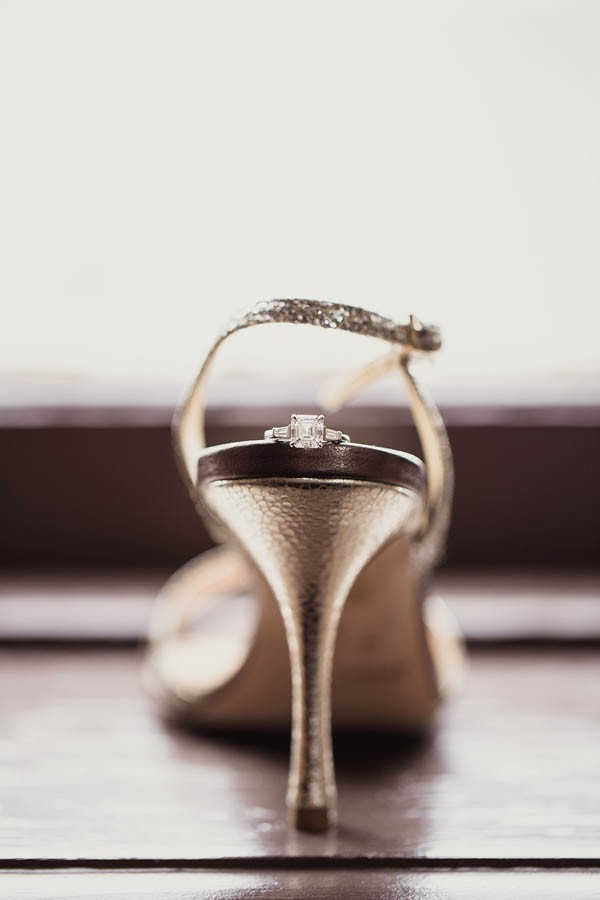 Modern-Classic-Wedding-at-The-Room-on-Main-Shaun-Menary-Photography-1