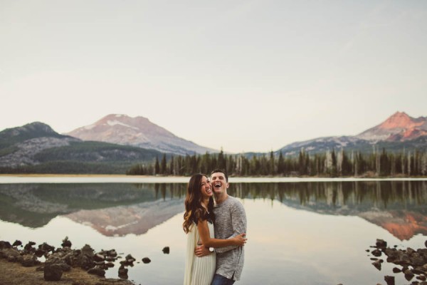 Mountain-Backdrop-Engagement-Photos-at-Sparks-Lake-Natalie-Puls-Photography-20