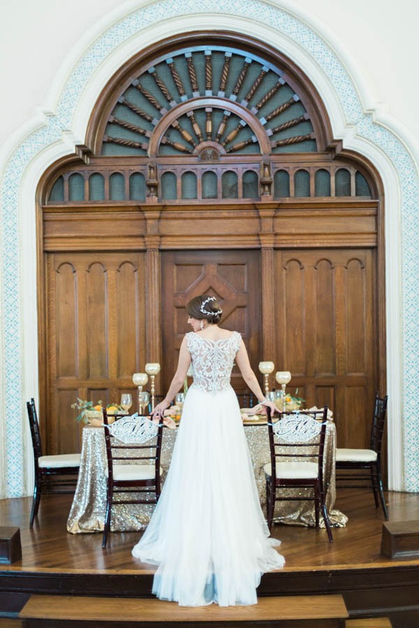 Orange-and-Gold-Mediterranean-Wedding-Inspiration-at-The-Parador-Jessica-Pledger-Photography-15