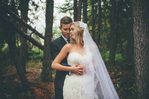 Rainy-Mountain-Wedding-in-Quarry-Lake-Park-Joelsview-Photography-21