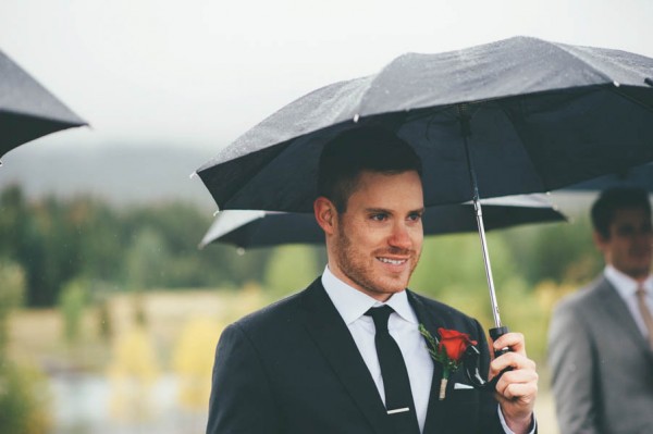 Rainy-Mountain-Wedding-in-Quarry-Lake-Park-Joelsview-Photography-4