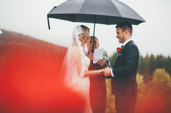 Rainy-Mountain-Wedding-in-Quarry-Lake-Park-Joelsview-Photography-5