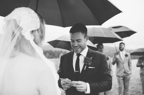 Rainy-Mountain-Wedding-in-Quarry-Lake-Park-Joelsview-Photography-7