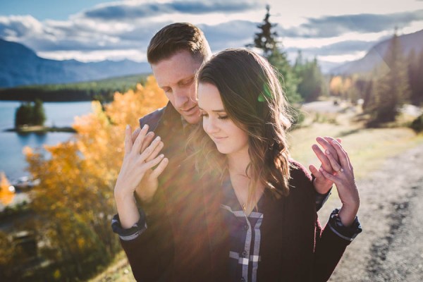 Travel-Loving-Engagement-Photos-in-Banff-Terry-Photo-Co-11