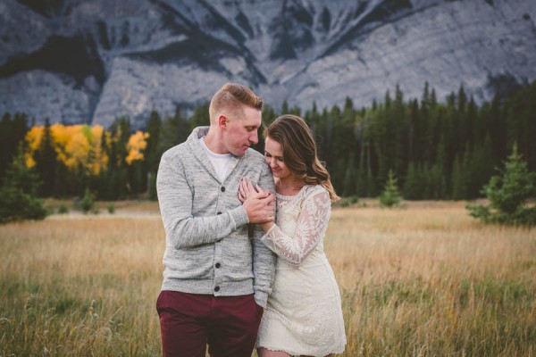 Travel-Loving-Engagement-Photos-in-Banff-Terry-Photo-Co-15