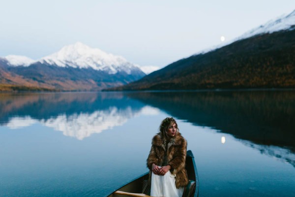 Winter-Elopement-Inspiration-at-Eklunta-Lake-Kristian-Lynae-Photography-17